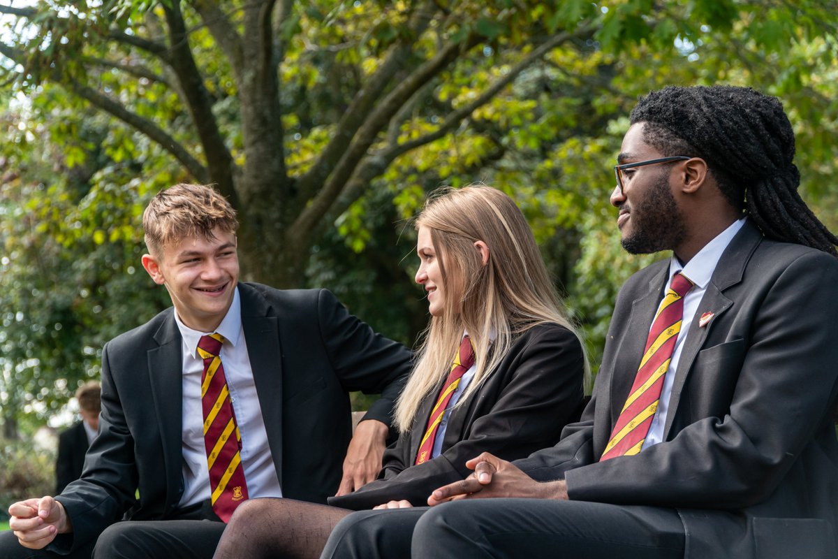 CryptSixth's tweet photo. The closing date for #CryptSixthForm applications is tomorrow! More information and the applications form can be found here: https://t.co/ZQX5MZPRlO https://t.co/XJdUBGncph