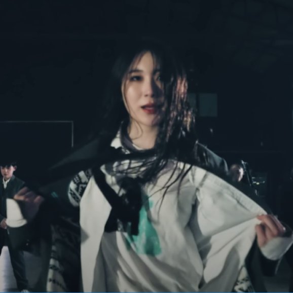 FeatherJmeee's tweet photo. THE LEE CHAEYEON:

➖Member of Want Crew
➖TC Candler's "Top 10 All Time Dancer"
➖In Seulgi's "Best female dancers in Kpop"
➖In Choreographer BYJ's "Best Dancers in KPOP"
➖“Lee Chaeyeon, is going to be a strong performer as well as a strong person in the battle” -BoA
👏❤️‍🔥 https://t.co/Xmfd2cxSbh