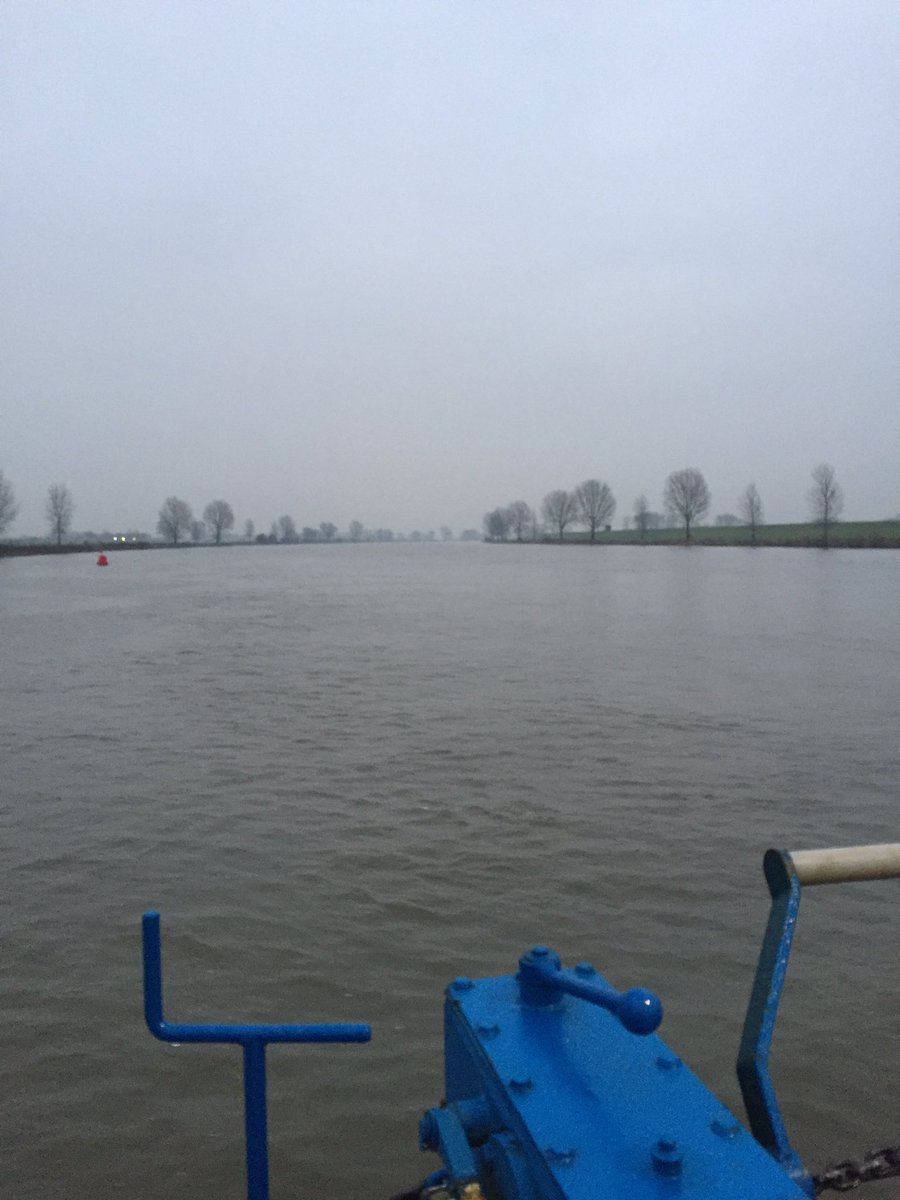 jeroenbreen's tweet photo. Gisteren was het zover: een afspraak buiten Brabant en wel ten noorden van Brabant, dus: PONTJE! #VanHerptNaarBern. https://t.co/2TFLRItkvy