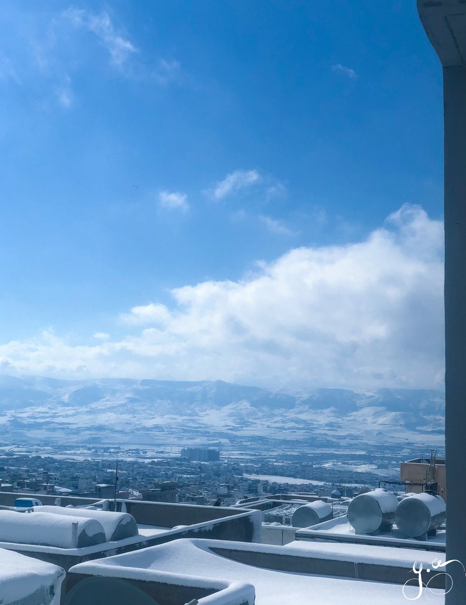 GashaAry's tweet photo. Snow spamming Part 2:

The second wave of snow in Suli is pure magical 😍 https://t.co/1G8QRRKye8