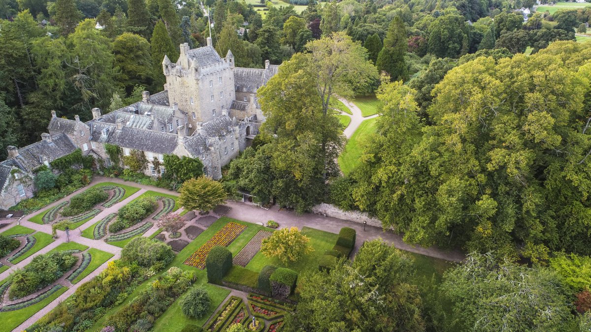 There is so much to explore with a membership. Discover new trails in the Big Wood, contemporary sculptures within the gardens and delve deeper into the rich history of Cawdor Castle.

#castle #travel #scotland #uk #unitedkingdom