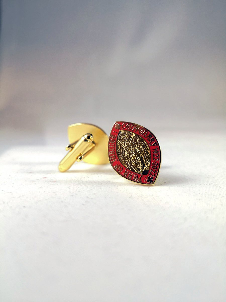 shrineshop's tweet photo. Simply exceptional. And they can be yours today https://t.co/ZXWL6i7JRl https://t.co/r7mKJvswHq