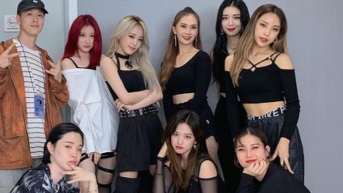 FeatherJmeee's tweet photo. IG: @/bell_ujin have danced with Chaeyeon ever since as IZ*ONE and as FORMER IZ*ONE's Chaeyeon😭

Oneiric Theater, One The Story, Peaches Dancer Cover, even during SWF's Mega Crew Mission with WANT Crew and now she's still with Chaeyeon in the Growl cover🥺 https://t.co/hLIk0UnoOc
