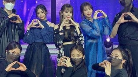 FeatherJmeee's tweet photo. IG: @/bell_ujin have danced with Chaeyeon ever since as IZ*ONE and as FORMER IZ*ONE's Chaeyeon😭

Oneiric Theater, One The Story, Peaches Dancer Cover, even during SWF's Mega Crew Mission with WANT Crew and now she's still with Chaeyeon in the Growl cover🥺 https://t.co/hLIk0UnoOc