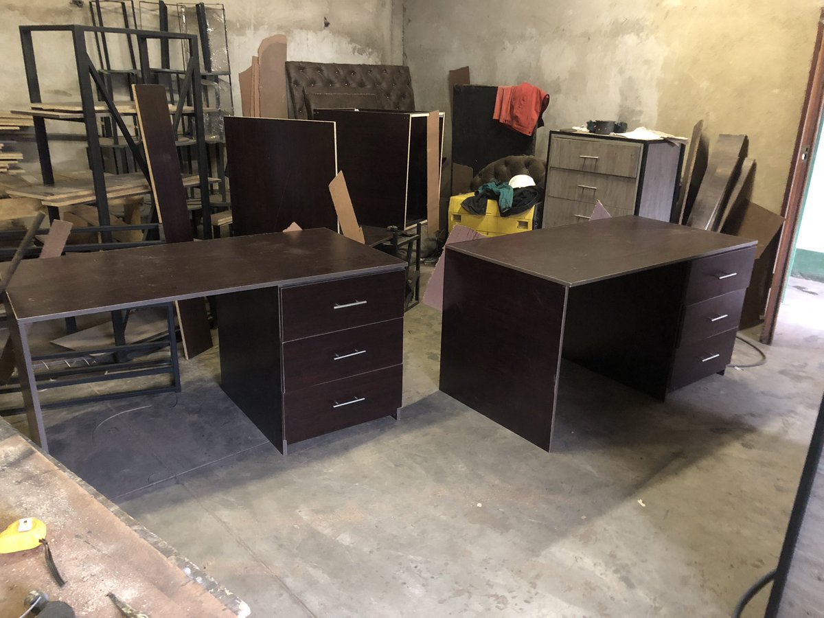 ChahwandaNeil's tweet photo. Greetings greetings family. You knock we answer. Customers asked for customized products. Office furniture. Household furniture. We are your home n office partner. https://t.co/3JqykLw5BD