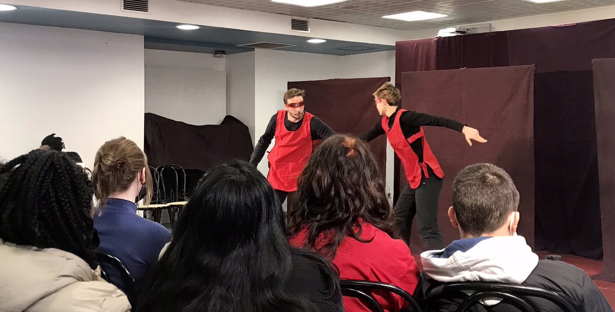 LigueParisEduc's tweet image. Spectacle « Dans le feu des idées » de la compagnie @EntreesDeJeu commandé par @Canope_91 dans le cadre du concours Radicalement pas - Prix esprit critique / AlterEgoRatio en partenariat @iledefrance @Prefet91 : riches débats sur désinformation, radicalisation et l’embrigadement