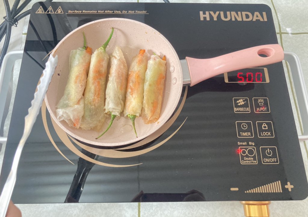 mareloove's tweet image. Newest babyyyy loveeee #infraredcooker #hyundai 🍳🙌🏻