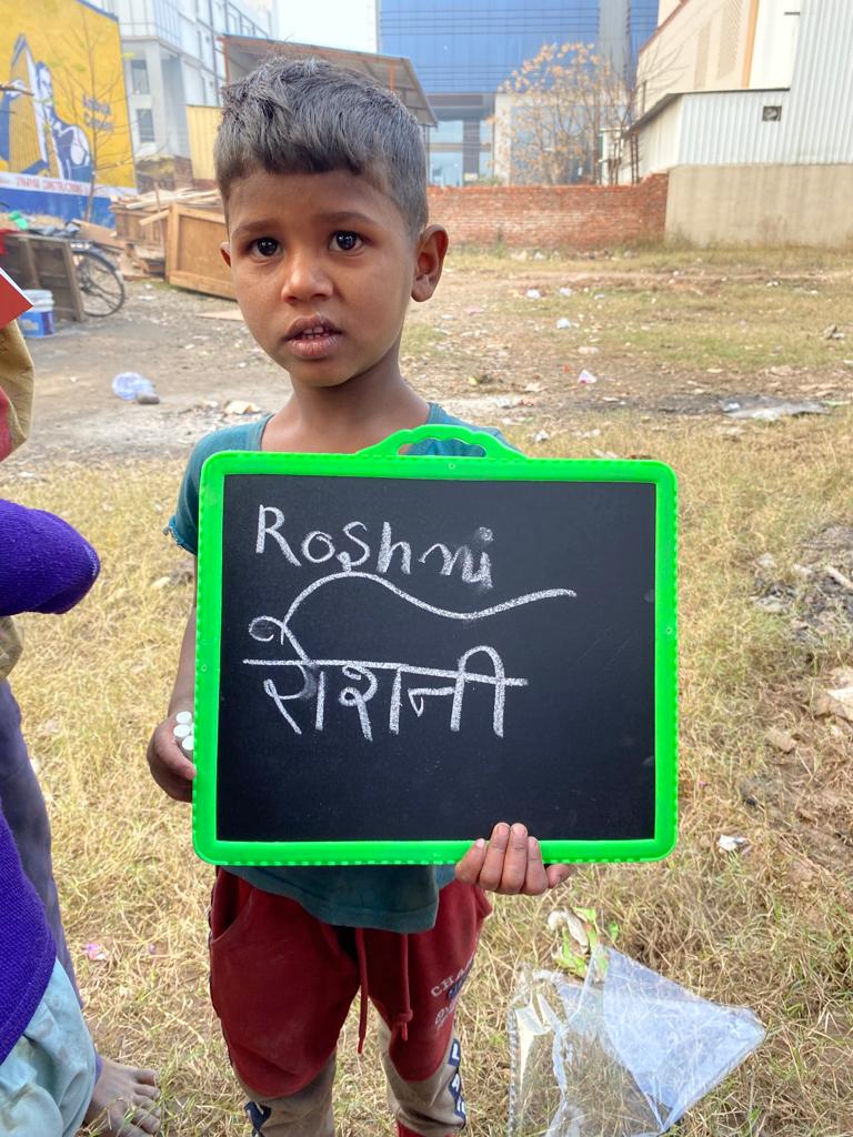 snowflakessoft's tweet photo. "अनपढ़ रहेगा इंडिया तभी तो गुलामी करेगा इंडिया" is trending all over the internet.
Therefore, here's our little initiative to support "पढ़ेगा इंडिया, तभी तो आगे बढ़ेगा इंडिया!
#snowflakessoftware #educationforever #pmo #pmoindia #eduminofindia #spreadhappiness #ngo #ngoindia https://t.co/RV7aulAJIG