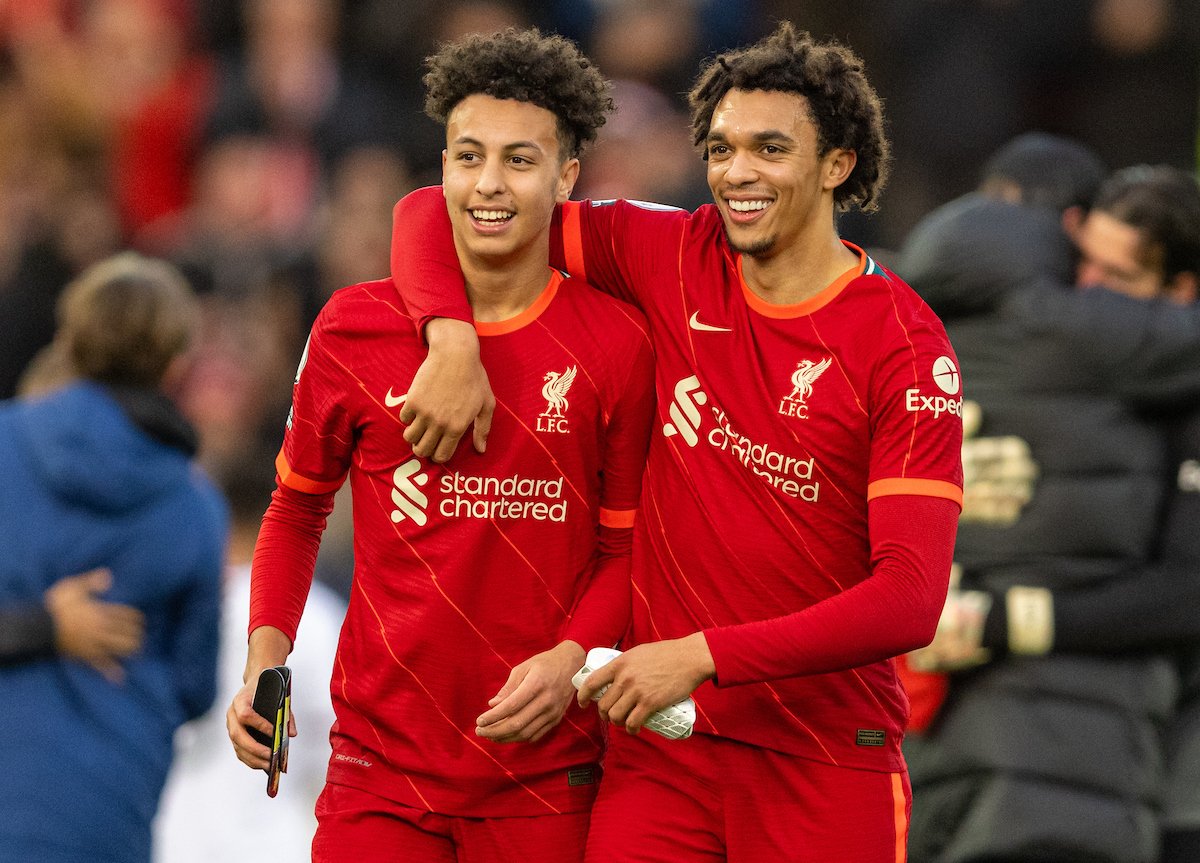 LFCAcademyTH2's tweet photo. Character reference 😍👇👇 #KaideGordon #TrentArnold https://t.co/r0upo1txPG