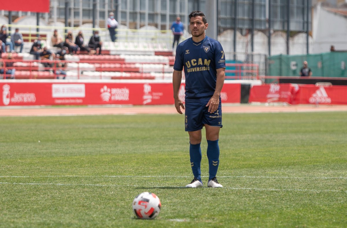 UCAMMurciaCF's tweet photo. 📊 #DatosPrevia con @halconviajes | Será la primera vez que nos veamos las caras con el filial del @FCBarcelona_es en liga. Su máximo anotador es Ángel Rodado con 6 dianas.
#FCBarcelonaBUCAMMurcia ⚔️ https://t.co/9ogMrHz6bq