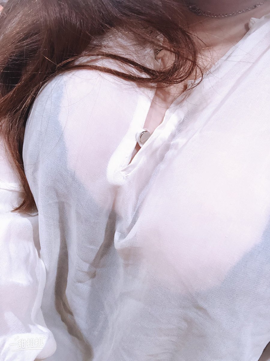 到底是在整理衣服還是在玩換裝遊戲啦😂 https://t.co/2UH7ULwY3W