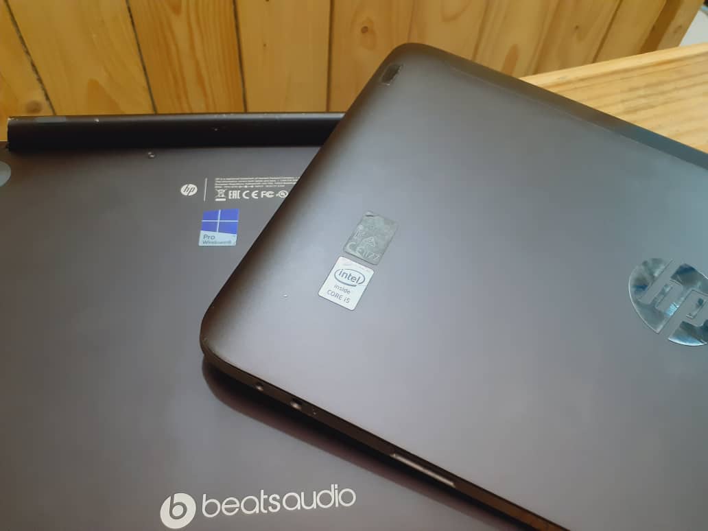 TOTTechs's tweet photo. #TOTTechs Hot Deal 🔥🔥🔥
Model: Hp Spectre x2
Memory: 4Gb RAM
Storage: SSD 256Gb
Price: Tsh 650,000/- (Negotiatiable)
WhatsApp/Call: https://t.co/1cCnHIaWLD https://t.co/9aFEjQq59o