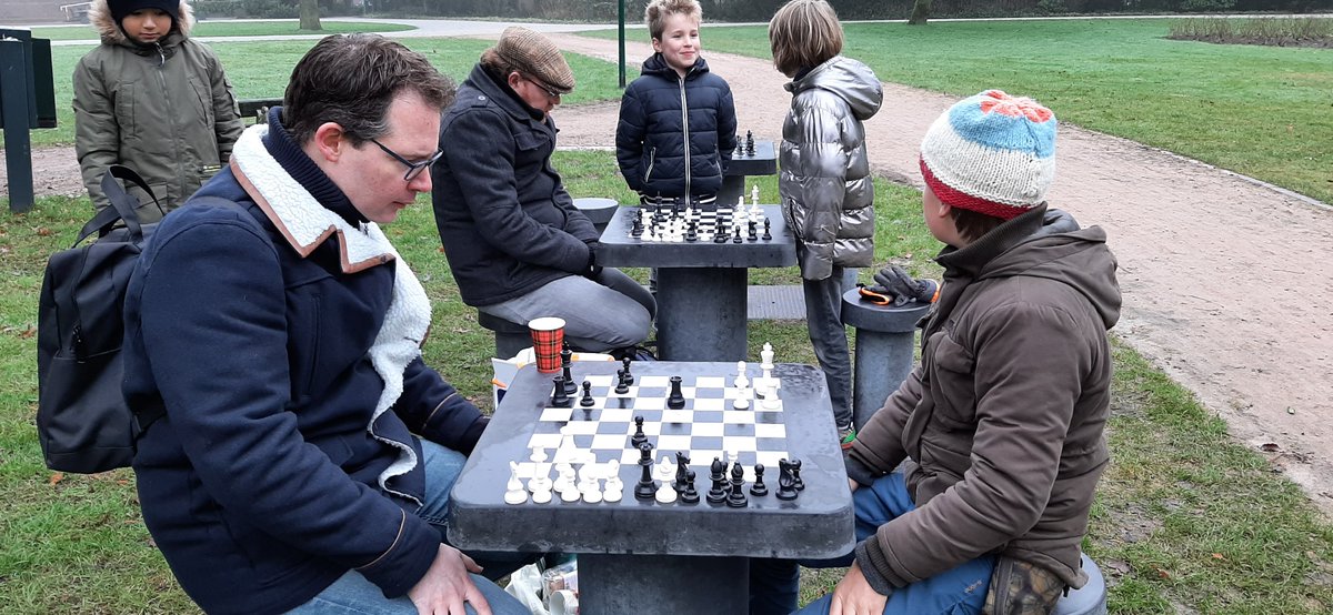 BaarnseSV's tweet photo. Zaterdag 22 januari gaan we weer schaken in de Pekingtuin. Meer informatie, ook over de appgroep: https://t.co/Sw4sbxXsid https://t.co/Cl2qn4v8Jy
