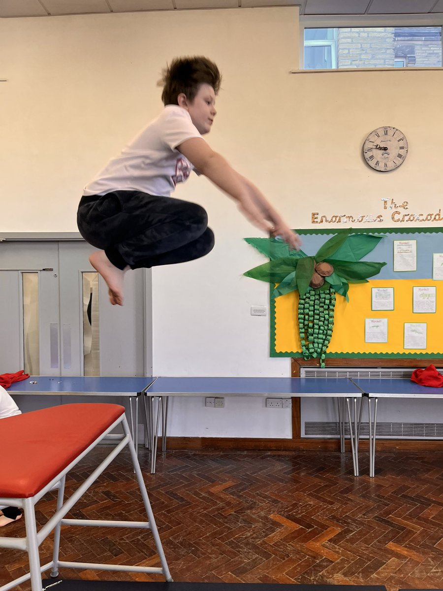NewRoad_Halifax's tweet photo. ๐คธโโ๏ธ Gymnastics ๐คธโโ๏ธ
Year 6 have been developing a six element sequence including flight, shapes and balances. They have also performed flights on and off the high apparatus. #tuckjump #straddlejump #takeoff #Landing @ActiveCdale @CdaleActiveEd @BritGymnastics https://t.co/fNkGVznCdR