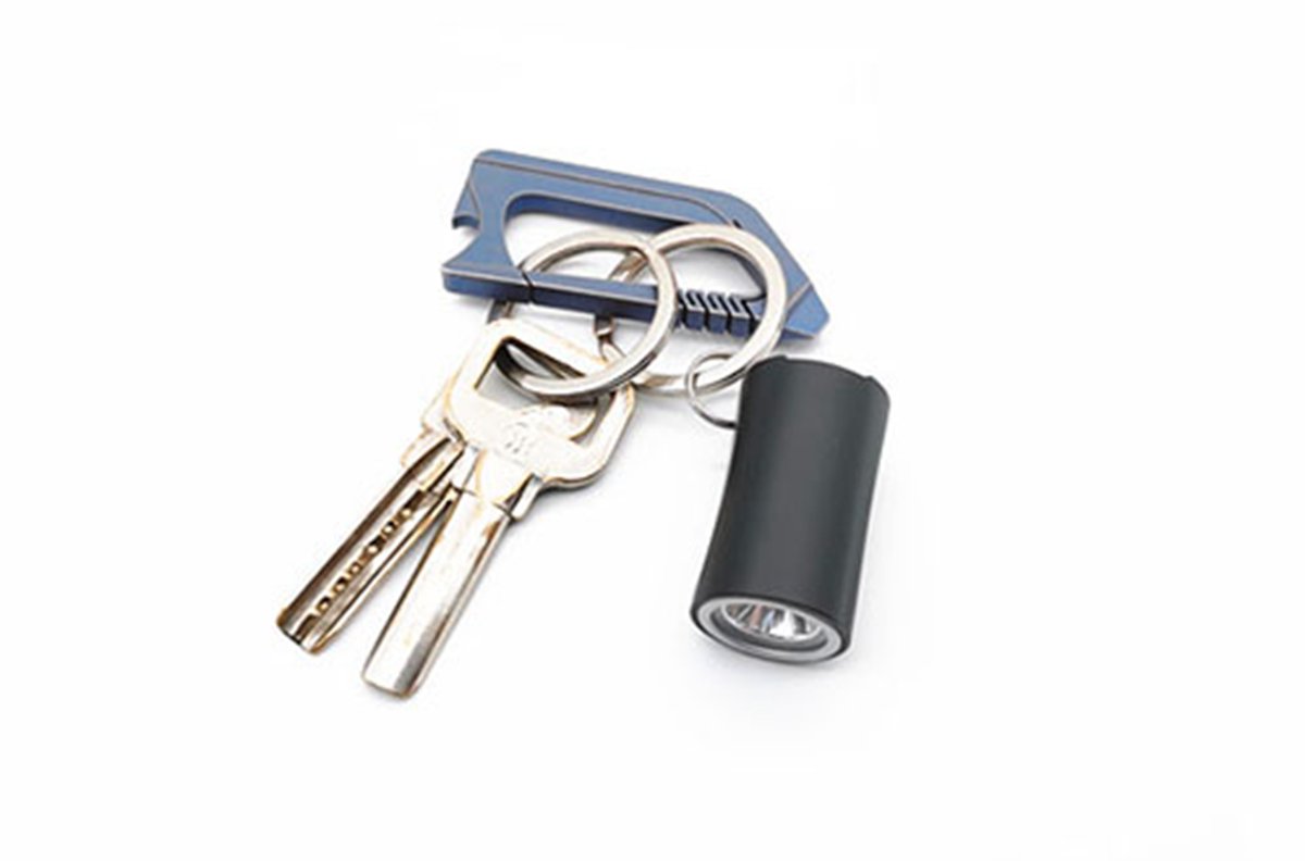 cyanskylight's tweet image. Supermini key light. It is your best choice as an EDC backup lighting tool.
#cyanskym1r #minitorch #miniflashlight #minilight #keylight #keytorch #cyanskylight #cyanskyflashlight