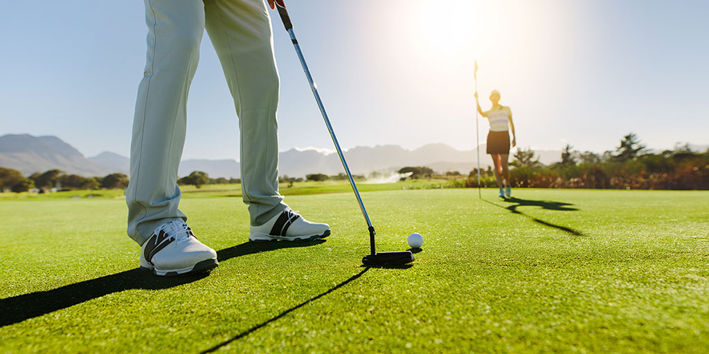 Scratch72_'s tweet photo. Spiked or spikeless - which footwear should you be wearing on the course in #Winter? 🤔❄️

Discover our guide to golf footwear and ensure you remain comfortable and dry next time you hit the course! ⛳ #golfshoes #golfcourse #golffashion https://t.co/hFuHP5LuwL https://t.co/7qSLW1W2ja