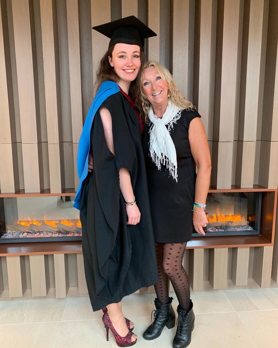 Low_Williams1's tweet photo. Got to celebrate my graduation this week 👩‍🎓
 @ManMetUni #firstclassdegree #creativewriting #BAhons #graduation https://t.co/DnIloOKZ2p