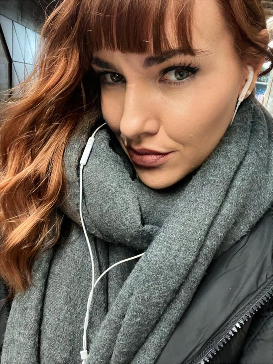 StrengthEwa's tweet image. Why women who are being assertive, focused, strong and in control of their life are being called bossy? Those attributes do not exclude being sensitive, caring and fragile… 😊#strongwomen