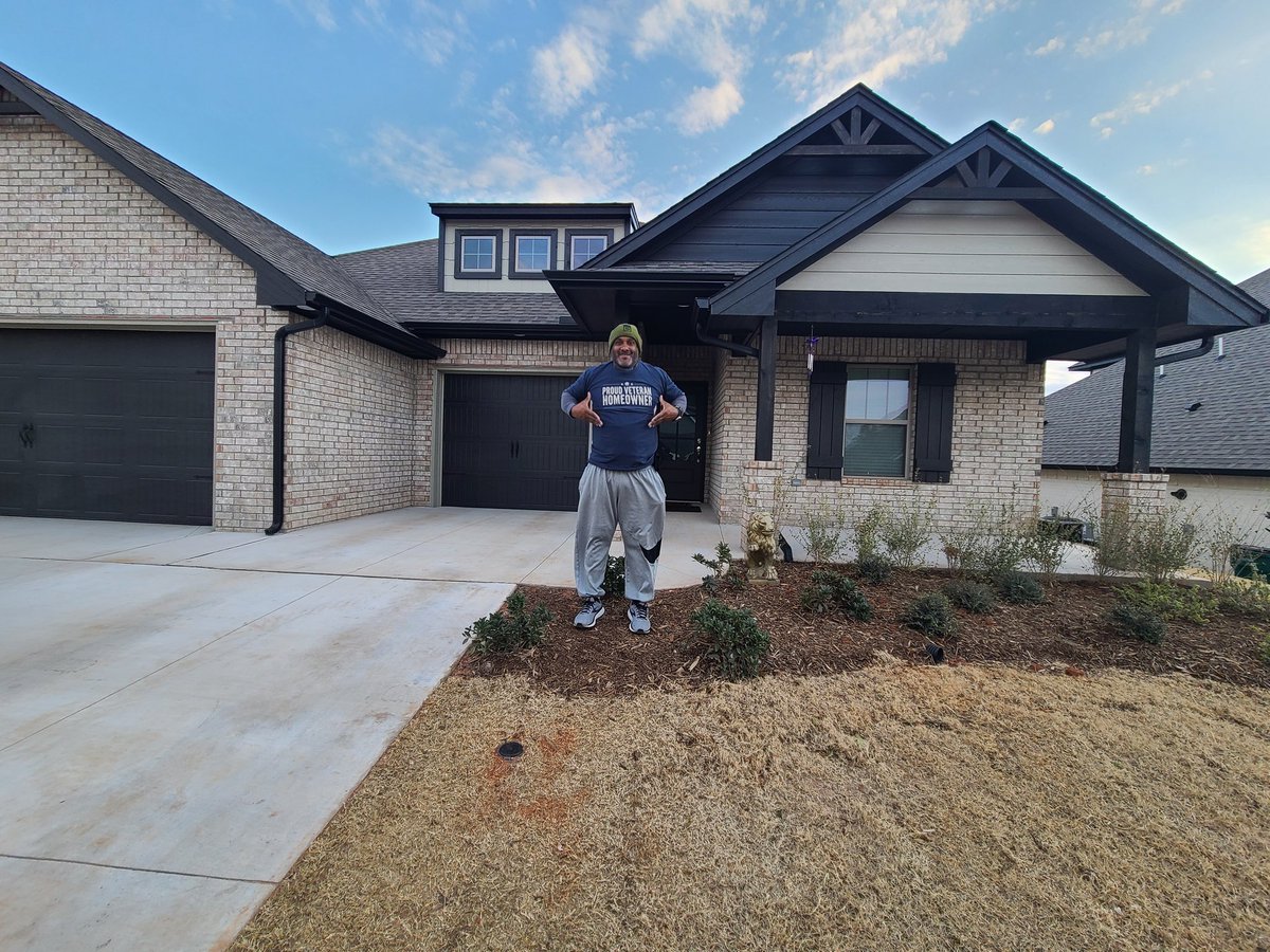 MRTRACYBURROUG1's tweet photo. #ProudVeteranHomeowner #VeteranUnited https://t.co/lAKnX3JVcb