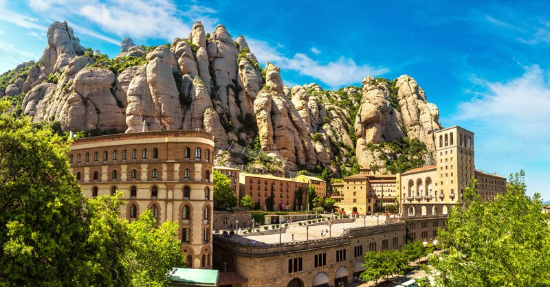 TravelCenter_UK's tweet image. 😃 Say hello to Spain in 2022! This sun-snuggling destination is your stop to an undeniably memorable time.

#Spain #Hello2022