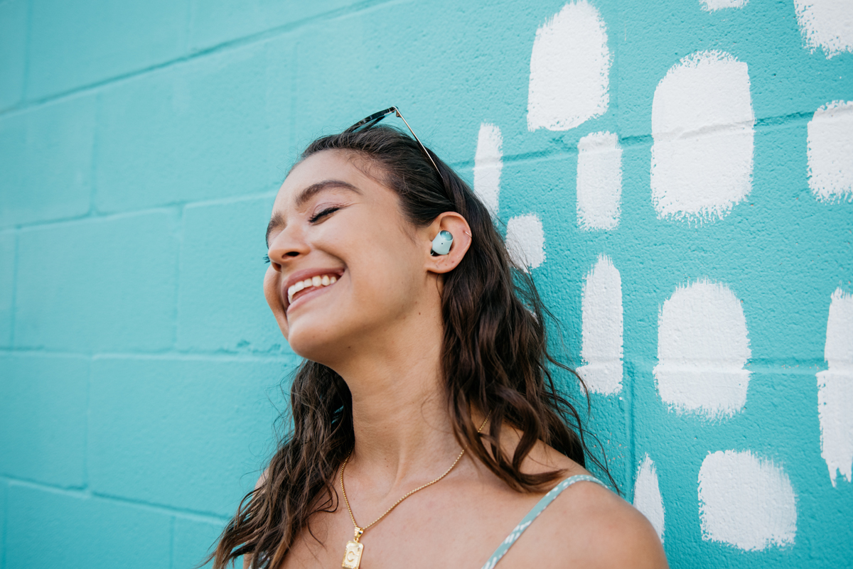 Make life sound better with the ColorBuds 🎶 
 
Enjoy freedom of movement without any wires getting in the way and immerse into premium sound and comfort ✨