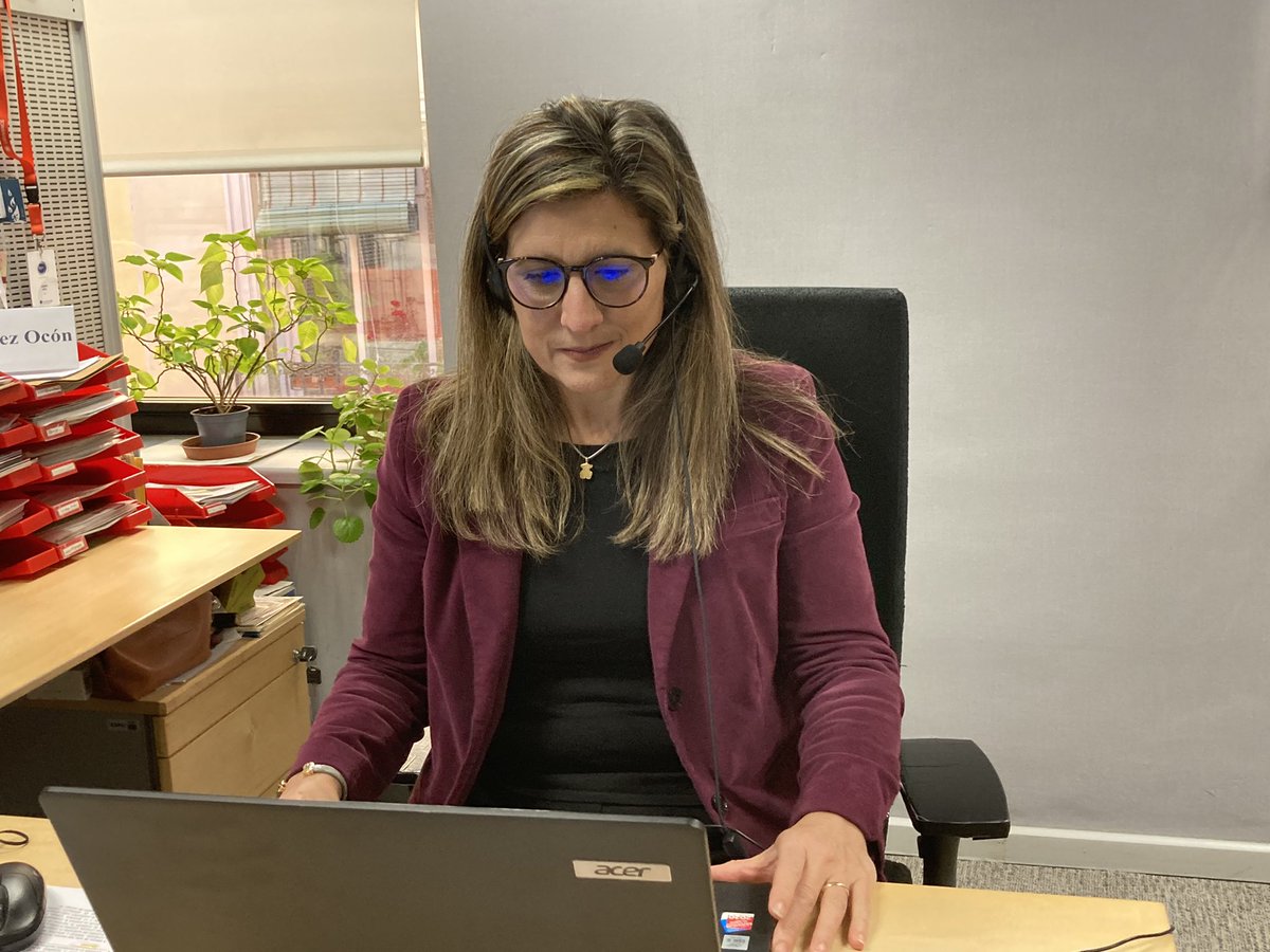 La jefa del Departamento Hidroeléctrico, Geotermia y Energía Ambiente, <a href="/clopezocon/">Carmen López Ocón</a>, interviene en el 💻 ‘Plan de ayudas de #RenovablesTérmicas en diferentes sectores de la economía’ junto a <a href="/FenieInstalad/">FENIE</a>

Ayudas dirigidas a duplicar el consumo de energía para uso térmico en 2030