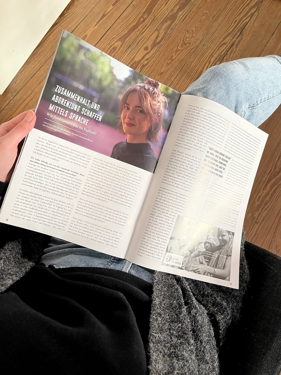 solvejgwolfers's tweet image. Received the latest issue of @DerUebersteiger - the @fcstpauli fanzine - today and it contains not one but TWO double pages about my research! Thank you again for interviewing me! 😊 #proud #footballdiscourse #appling
