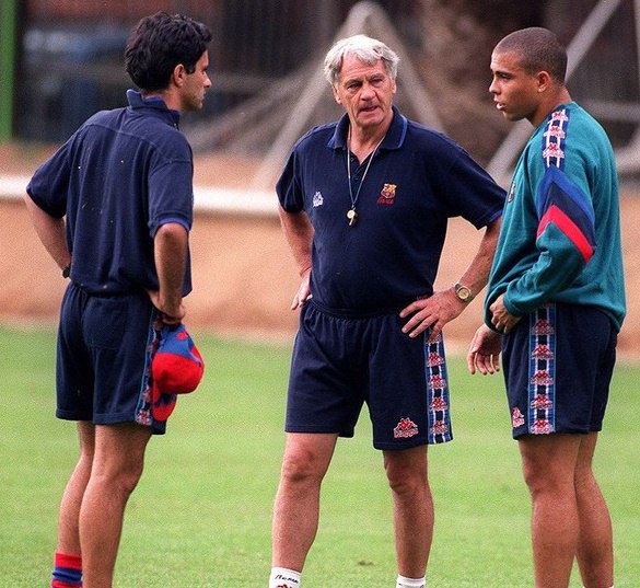 90sfootball's tweet photo. Jose Mourinho, Bobby Robson and Ronaldo. https://t.co/1hKpdshvpg