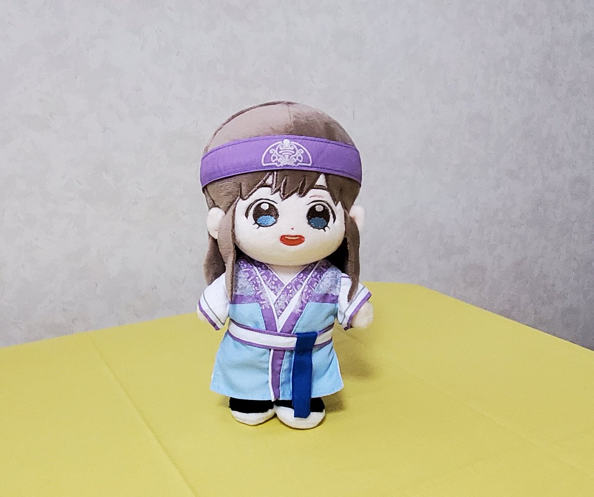 Taetaeabi_V's tweet photo. 海を超えて、遠くからやって来たハンソンくん💜💜💜
めっちゃ欲しかったので、感激～🌟👍🏻
I will cherish it.  Thank you very much.💜💜💜
#BTSV #花郎 #ファラン #ぬい撮り
@daevi_kpop https://t.co/tBW6yThVwQ