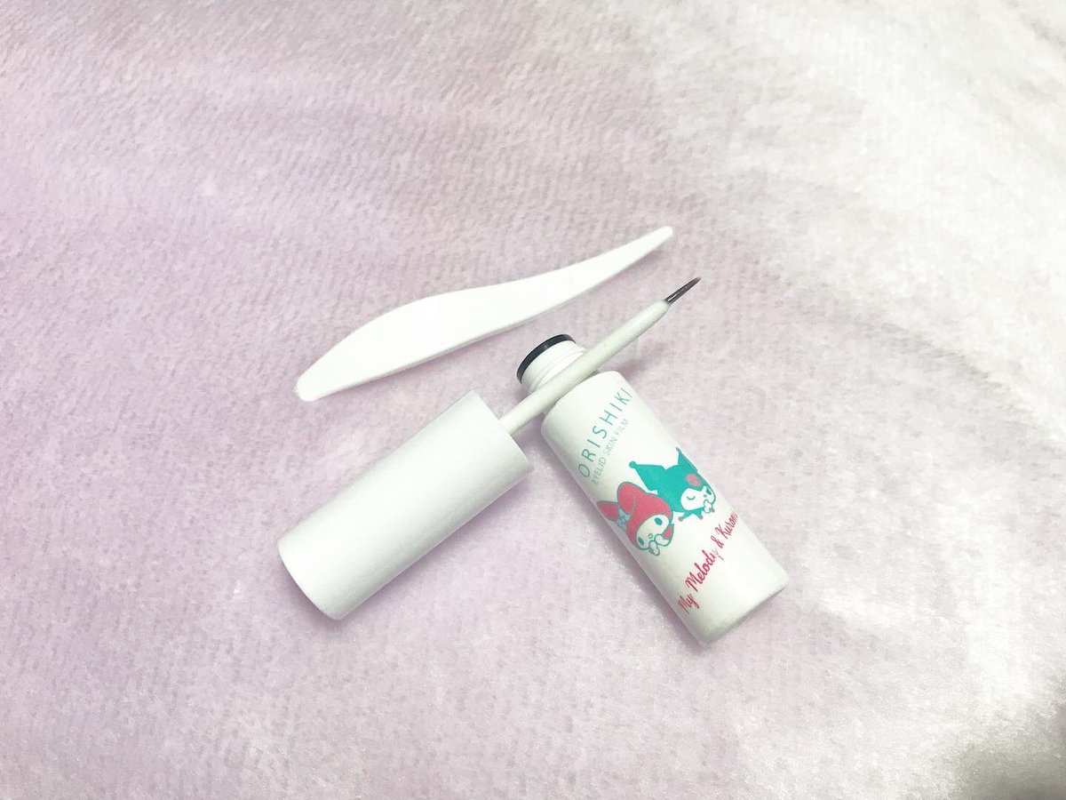 yeahkinako's tweet photo. オリシキ アイリッド
スキンフィルム
❤️マイメロディ&amp;クロミ🖤
内容量 5ml
価格 1,500円(税抜)

ドン・キホーテ限定！
数量限定販売ボトル❤︎

そんで増量❗️❗️❗️

魔法なんだよねオリシキ✨
.
#オリシキ 
#マイメロディ 
#クロミ 
#ディーアップ 
#二重コスメ https://t.co/YSba5GFeT3