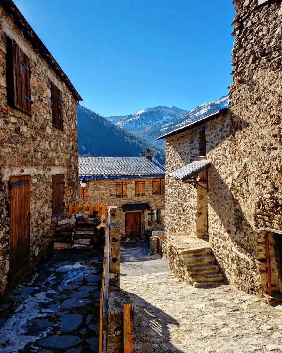 ricardrigall's tweet photo. Mentet, amb el Pic de la Dona de fons. #picdeladona #mentet #mantet #conflent #hivern2022 https://t.co/urwbwMhbqV