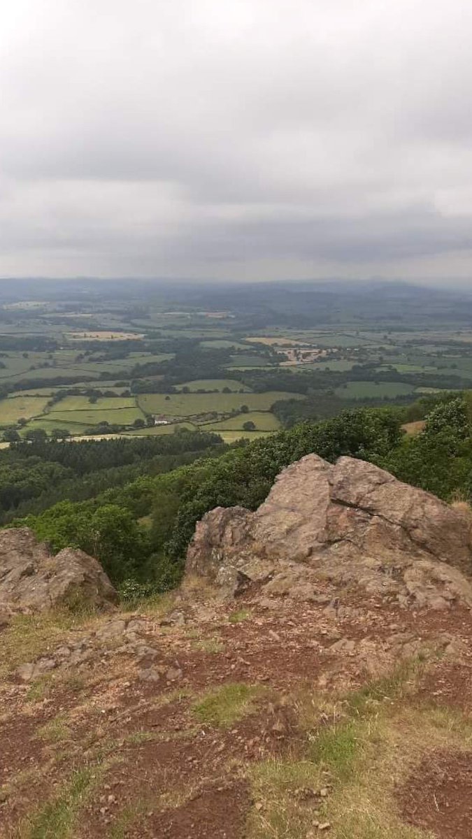 #FolkloreThursday The Wrekin holds an important place in the hearts of Shropshire folk. It's where history and folklore combine, and the views from the top are incredible! 

 Read more below! 
…arlyknowledgeablehistory.blogspot.com/2020/04/the-ve…

#Folklore #Shropshire #Thewrekin #Folktales #History