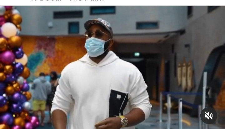 ellenik12's tweet photo. Kiddwaya works smart and not hard, what do i mean? Well Kidd went to dubai for new year and dropped an advert of the 12th of January 2021 influencing for WDubai the Palms, one of the biggest hotels in the world!
TBT KIDDWAYA
TBT KIDDWAYA
#KiddwayaThrowback
#KiddwayaThrowback https://t.co/whyFD94TWS