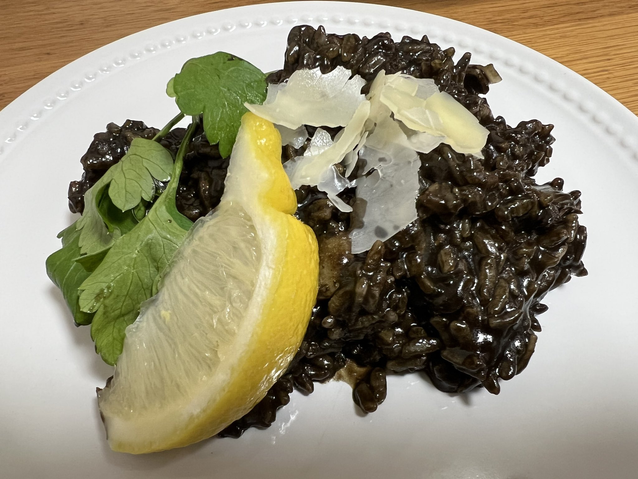 苔娘 こっこ 日常のつぶやき コストコの新作 イカ墨リゾット 作ってみたよ トマトの酸味と濃厚なイカ墨の組み合わせが最高に美味しかった Costco コストコ新商品 コストコ新作 イカ墨リゾットキット T Co 6qpgfvotu0 Twitter