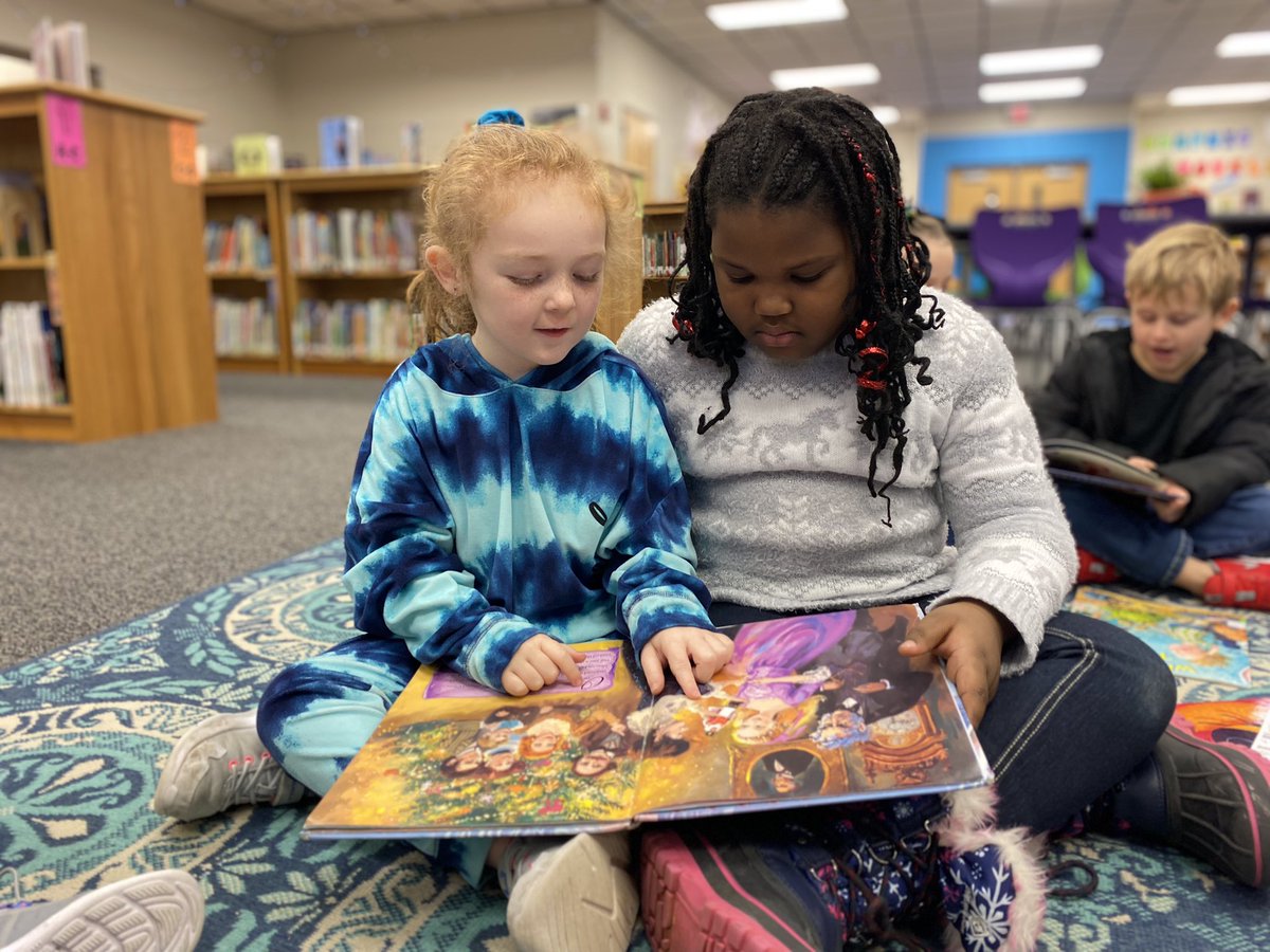 PGE_Library's tweet photo. Sweet kinders reading with buddies. @PGEcubs https://t.co/trIXHF4Ey4