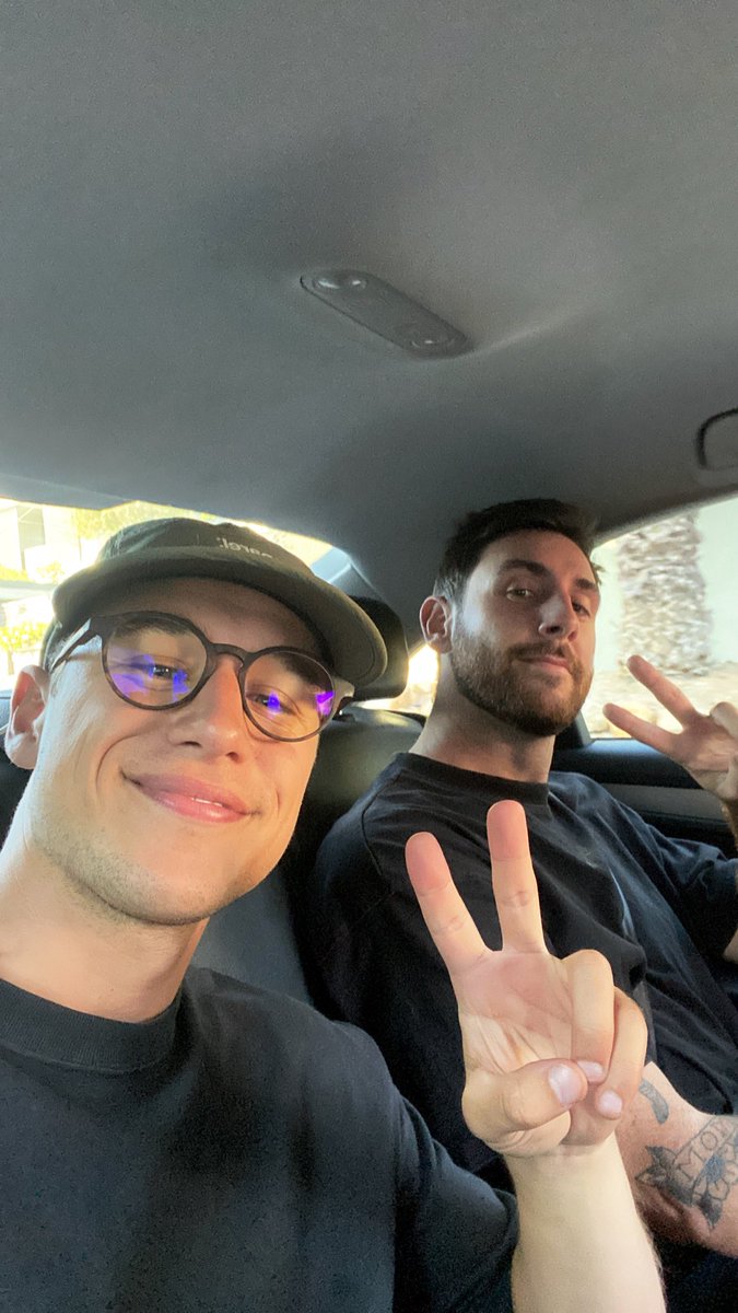 Hey gnomies <a href="/AdamHorwitz/">Adam Horwitz</a> and I will be flying to the US tonight so we'll be offline for roughly 24 hours.

See you on the other side of the world 🖖