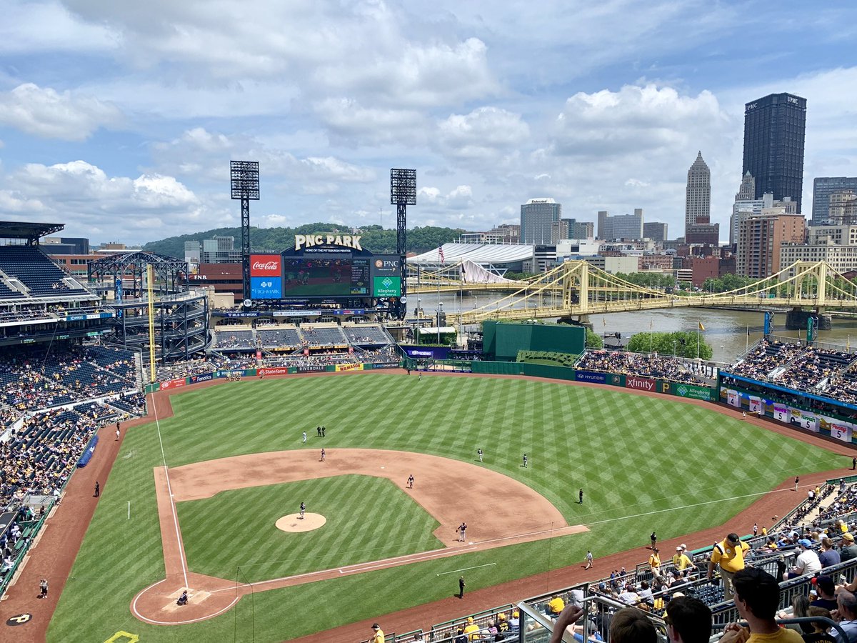 Ten Stadiums Ten Days ⚾️ tweet media