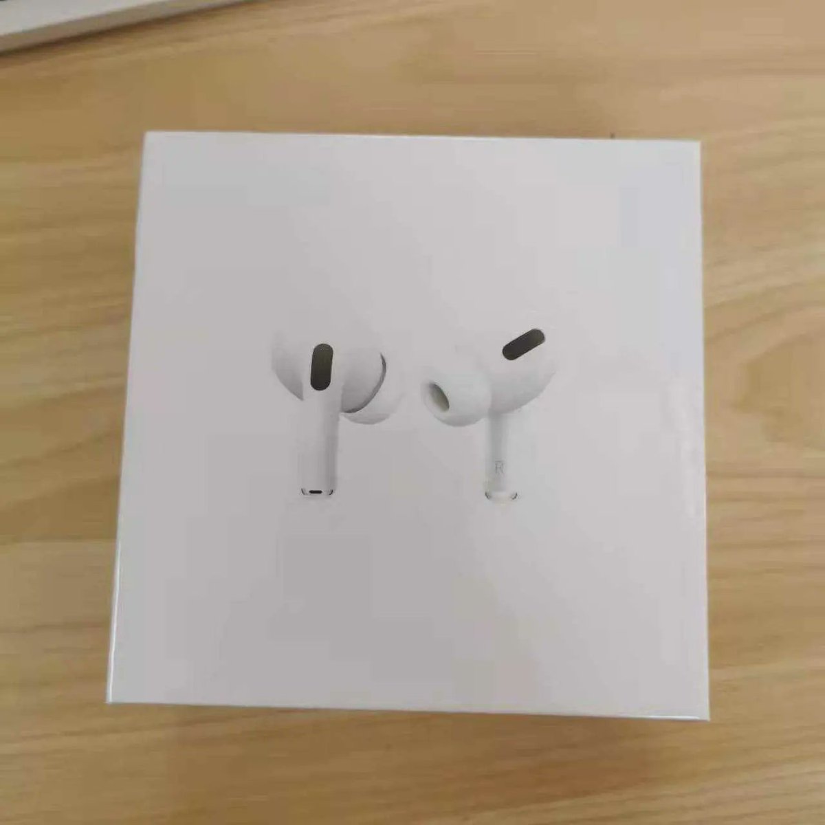 MO_store_sd's tweet photo. Airpods pro 
Best quality like original

Price / 10000 sdg https://t.co/14vXJy3inJ