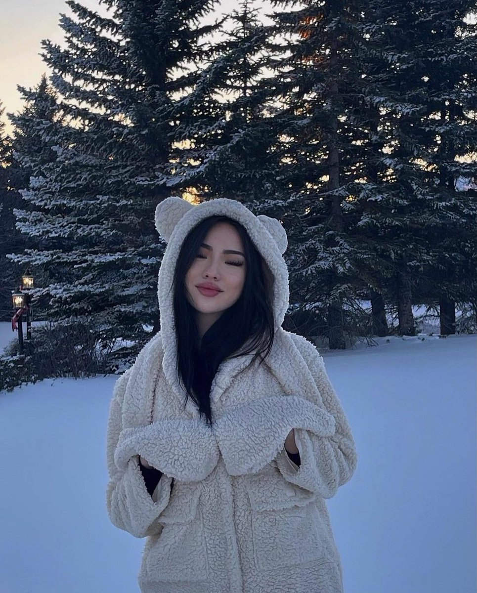 FDeliciousMina's tweet photo. INSTAGRAM
@/Minnnaaa

> 20 janvier

❤×××                         🗨××× 

I am NOT cute. https://t.co/fzjzgom713