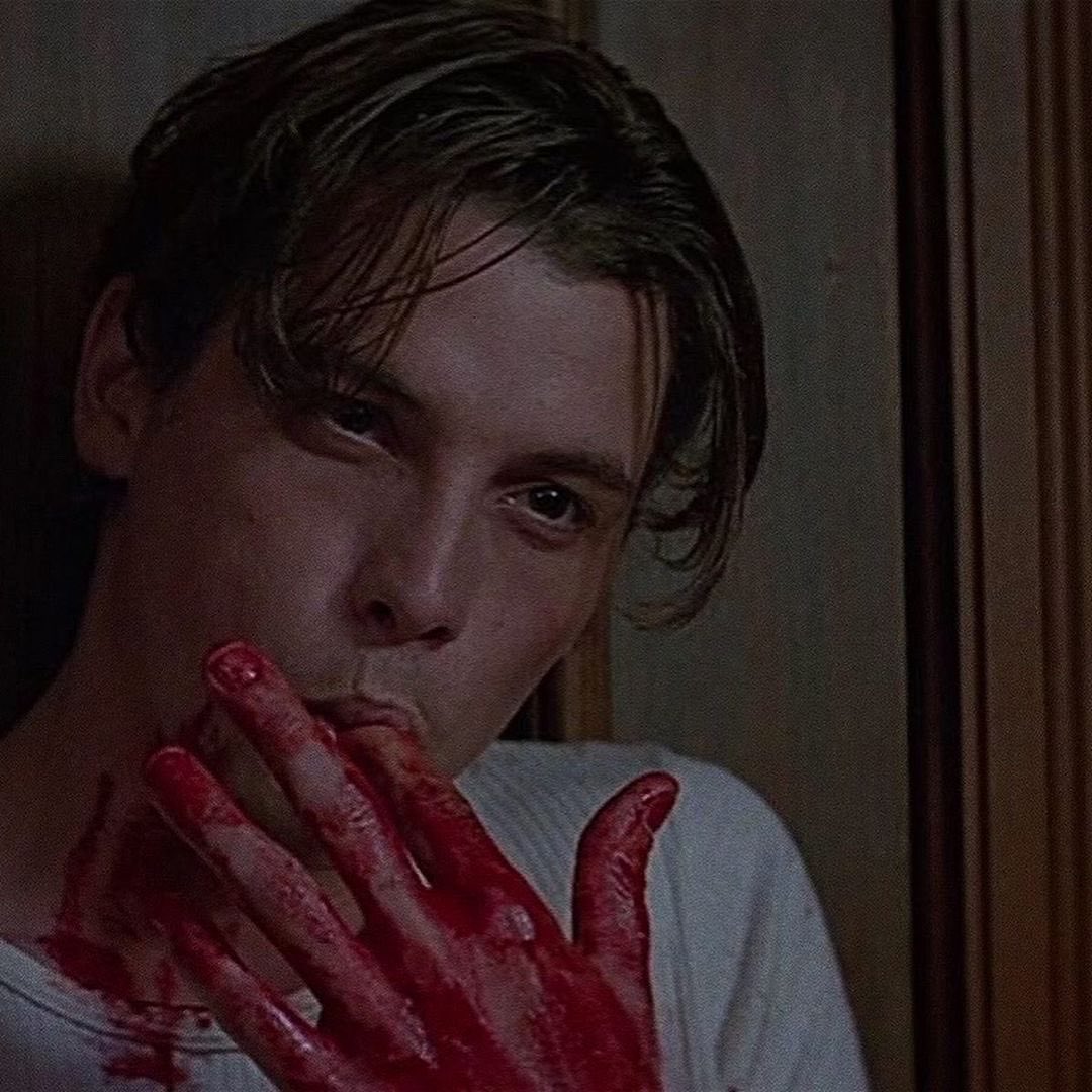 Happy Birthday to horror hunk SKEET ULRICH, born in 1970! 