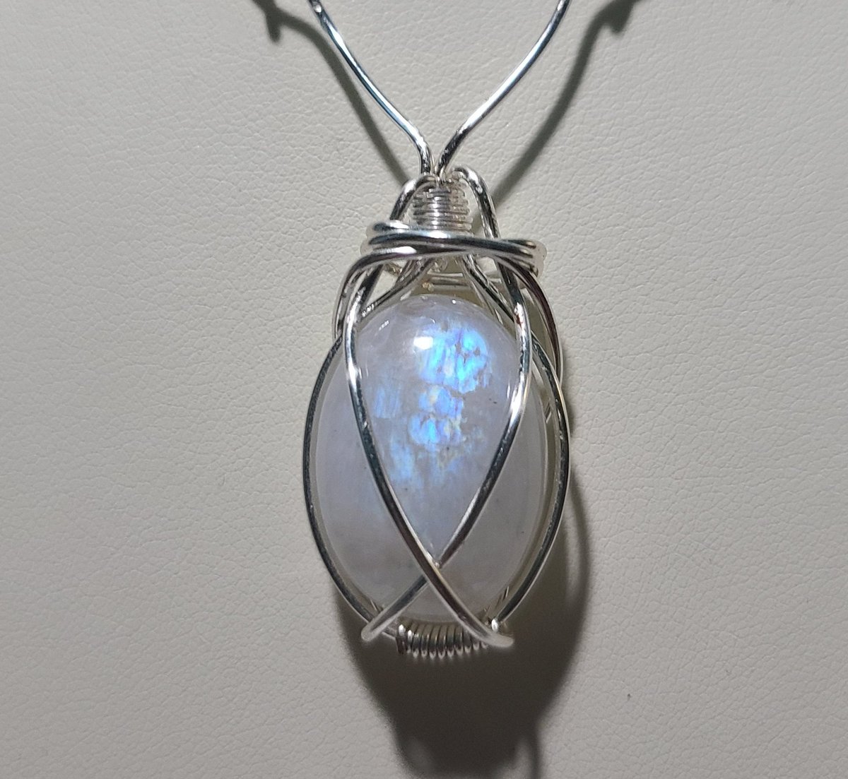 Drageadroth's tweet image. Gorgeous Moonstone WIP. Update tomorrow! 🖤🖤🖤