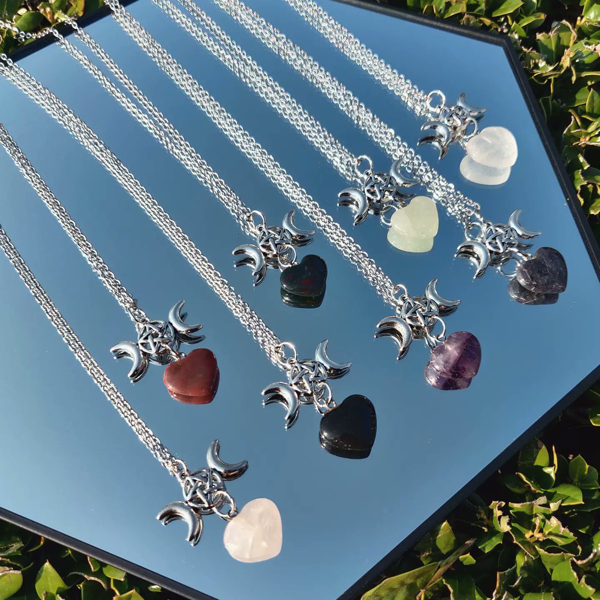 CosmicCryptShop's tweet image. Gorgeous gorgeous girls want witchy jewelry for Valentine's day ✨✨