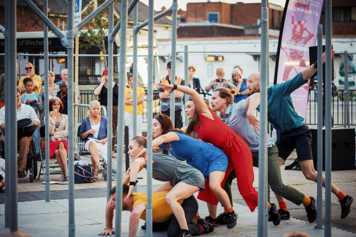 HatFair's tweet photo. The brilliant @MotionhouseDT are performing their new show 'Nobody' at Theatre Royal Winchester tonight and tomorrow.
Who remembers the last time they were in Winchester? 👇😉
#dancecircus #hellowinchester https://t.co/bjlwrWTrmJ