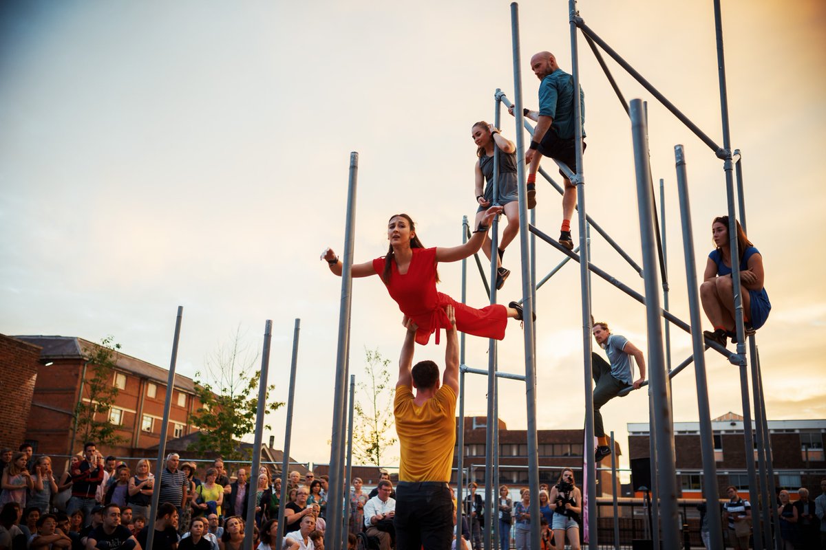 HatFair's tweet photo. The brilliant @MotionhouseDT are performing their new show 'Nobody' at Theatre Royal Winchester tonight and tomorrow.
Who remembers the last time they were in Winchester? 👇😉
#dancecircus #hellowinchester https://t.co/bjlwrWTrmJ