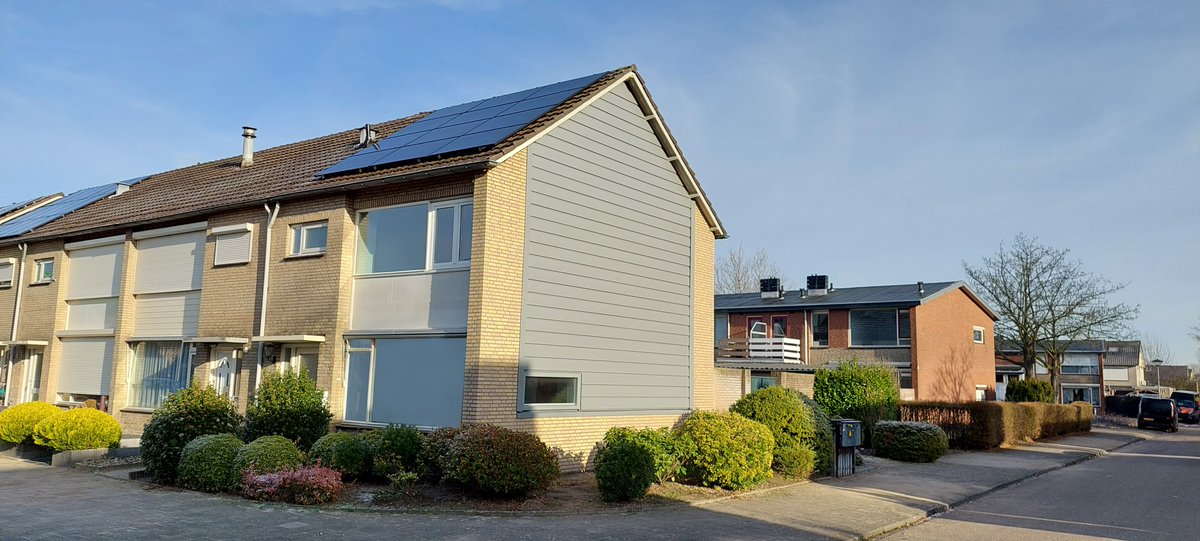 Samen met woningstichting Compaen uit Helmond en het Europees Envision consortium, onderzoeken we de toepassing van een nieuwe, duurzame warmtebron: warmte uit gevels. Wil je hier meer over weten? Lees dan het hele bericht : buff.ly/3tIIO7H