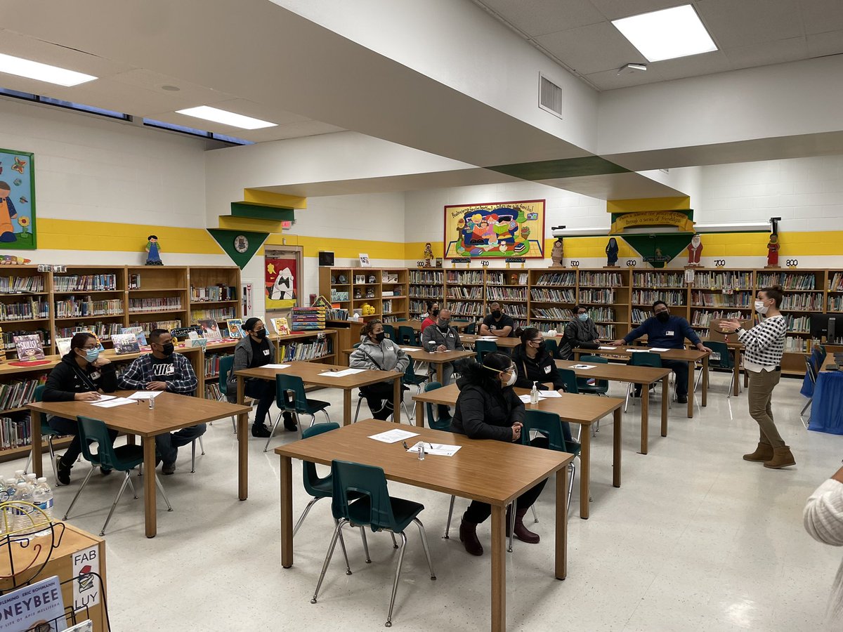 Lane_Vanessa23's tweet photo. It feels so good to slowly bring back our in person parent meetings ♥️ a huge thank you to our Sam Houston PK parents ♥️ #FaceToFace #onegradelevelatatime #parentandfamilyengagement #samhoustonelementary #Houstonville #mcallenisd https://t.co/eZlu5qlbb7