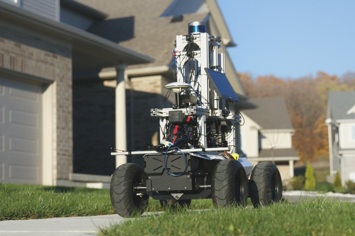 We are launching the most affordable last-mile delivery robot ever! Stay tuned!

#LoopX #Robotics #lastmiledelivery #AI #autonomousdriving #deeplearning