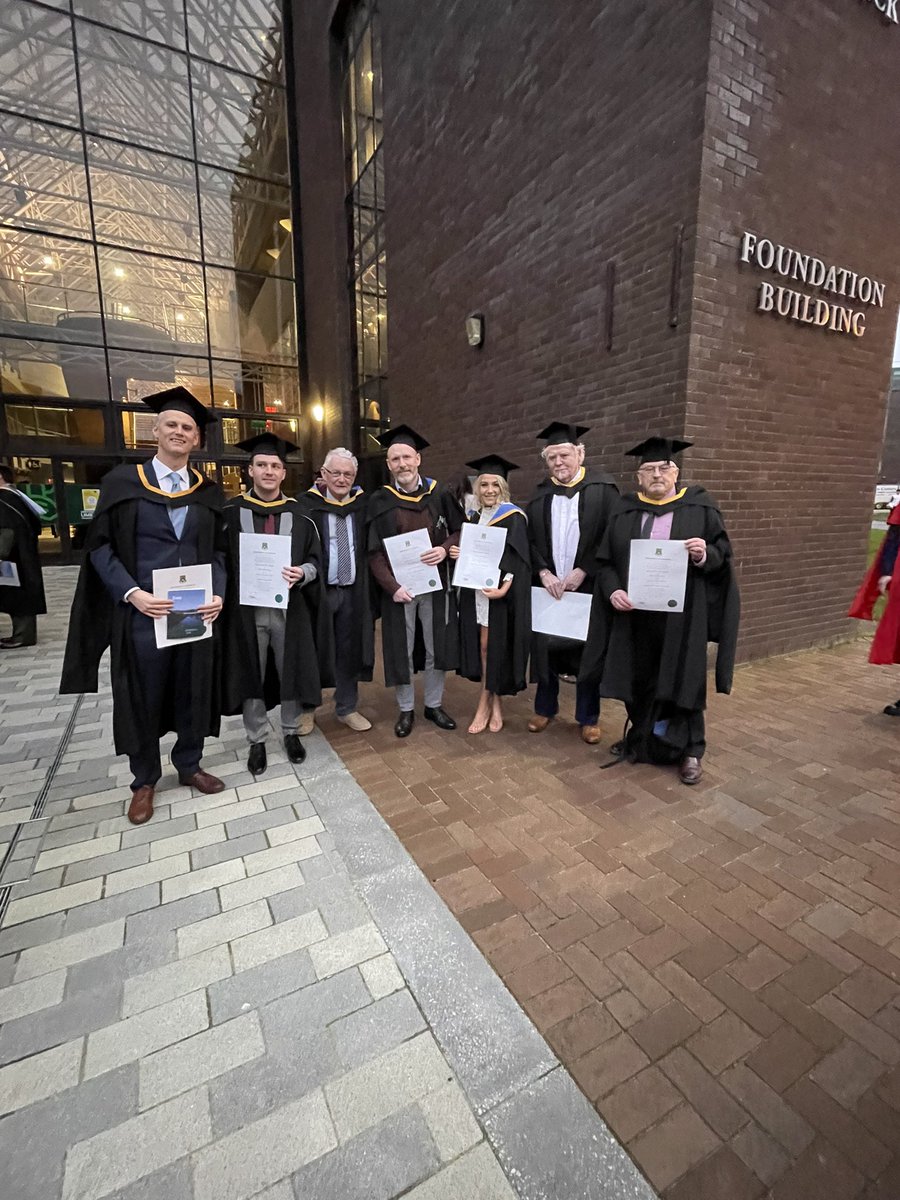 corcorc's tweet photo. Important to mark Moments -this a proud one.A year spent in the company of this ‘young’+youthful gang. A privilege to have been mentor/facilitator/Course Director MA Songwriting @IWorldAcademy @ResearchArtsUL @UL Class of ‘21.Inspiring year despite challenging  #COVID19.Buíochas https://t.co/FDQ4MZrrU9