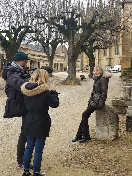 MuseeStAntoine's tweet photo. #France3 #meteoalacarte à #saintantoine
L’équipe de tournage est venue à la rencontre de Géraldine Mocellin directrice du @MuseeStAntoine et Justine Barbier de @SMVI_tourisme, pour une visite du site et  la présentation du chantier de restauration de l'église. #isere #patrimoine https://t.co/shg9RQRxpu