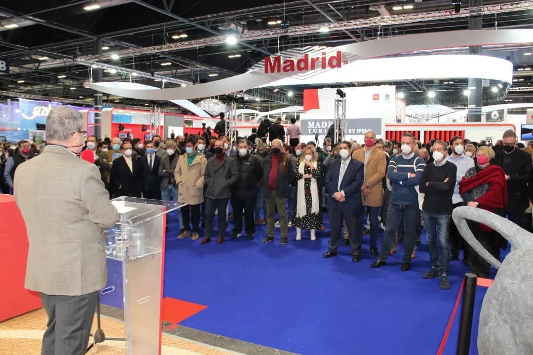 Arganda_Ayto's tweet image. El stand de #Arganda en @fitur_madrid, dedicado a las Fiestas Patronales en honor a la Virgen de la Soledad, ha acogido un acto monográfico sobre los eventos taurinos en la localidad con la participación de distintos representantes del mundo del toro
cutt.ly/5IPAv3j
